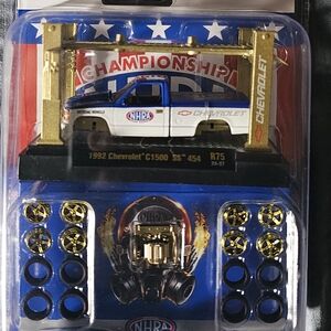 M2 Machines 1992 Chevrolet C1500 SS 454 Diecast Model Chase 1 Of 750